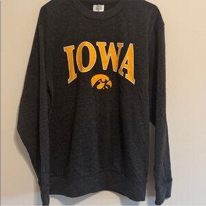 NWT iowa Hawkeyes Rivalry Threads Charcoal Sweatshirt